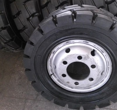 工程機(jī)械輪胎供應(yīng)指南 詳解50裝載機(jī)實(shí)心輪胎及235-25型號(hào)