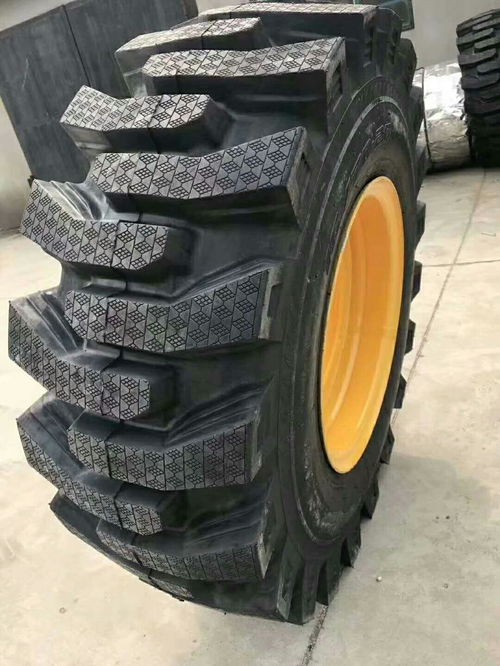 鏟車輪胎16 70 20全鋼半實心輪胎 性能、生產與市場解析